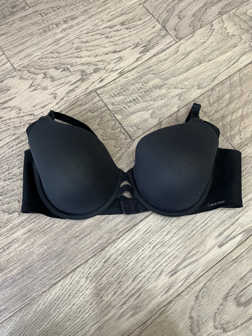 Calvin Klein Black Molded T-Shirt Bra — Smooth Contour Support